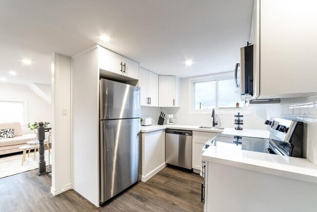 Photo - 186 Crowland Ave Unit 3