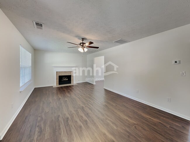 Photo - 3772 Emperors Cove