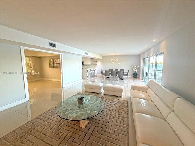 Photo - 879 NE 195th St Unit 228