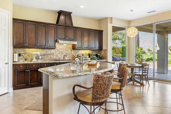56825 Mountain View