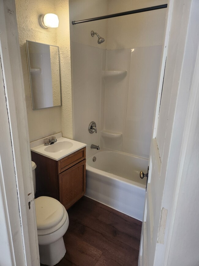 Photo - 3127 N Bartlett Ave