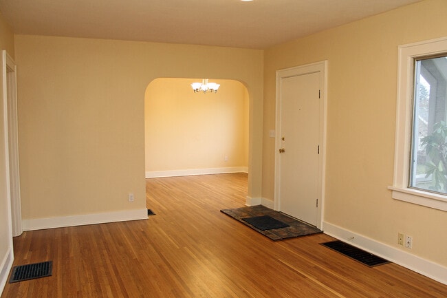 Photo - 3423 NE 54th Ave