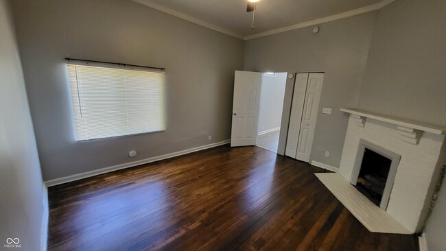 Photo - 1314 E 10th St