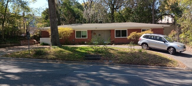 Front of the duplex - 614 N Gadsden St Unit 614 N. Gadsden St.