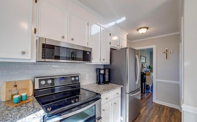 Photo - 2232 Valley Dr