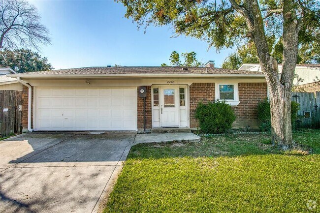 Building Photo - 2212 Placid Dr Rental
