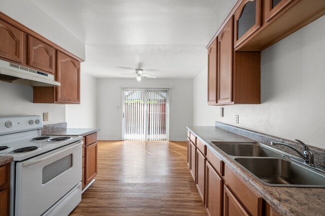4350 Gadwall Pl