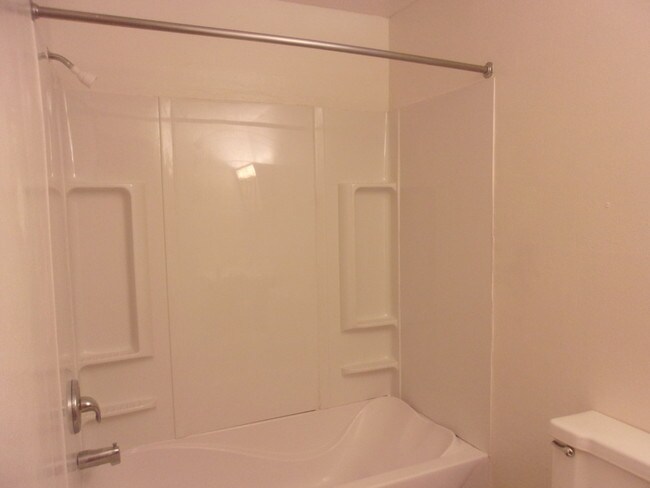 Photo - Edgewood Apartments