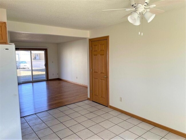 Photo - 619 McHugh Rd