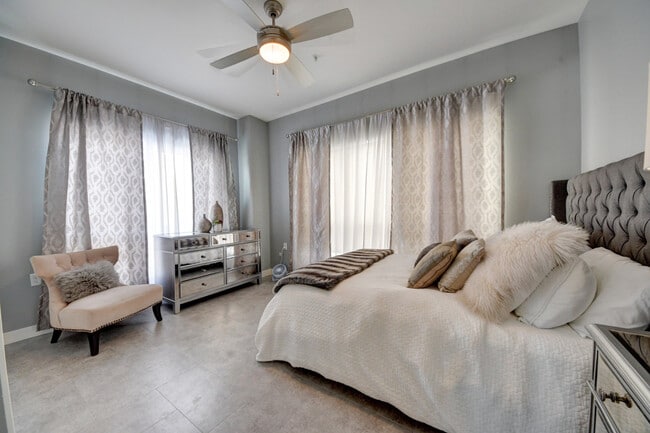 Photo - The Metropolitan