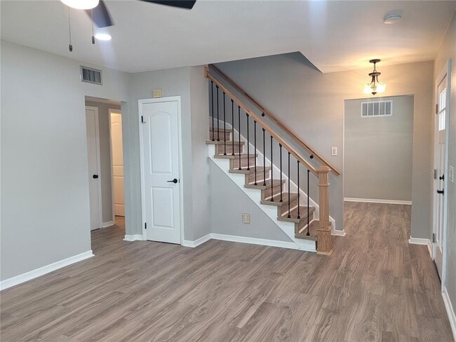 Photo - 8244 125th St