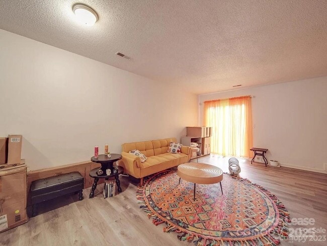 Photo - 4044 Briarhill Dr