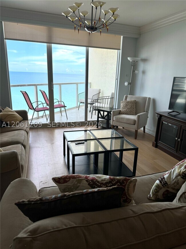 Building Photo - 16699 Collins Ave Unit 1504