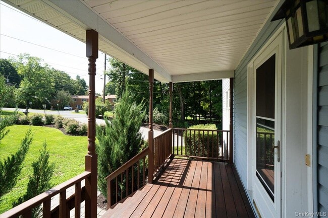 Photo - 70 Orchard Crest Dr