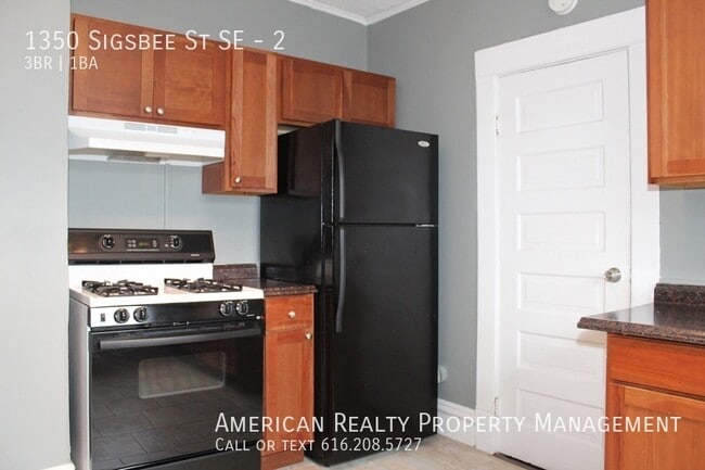 Photo - 1350 Sigsbee St SE Unit 2