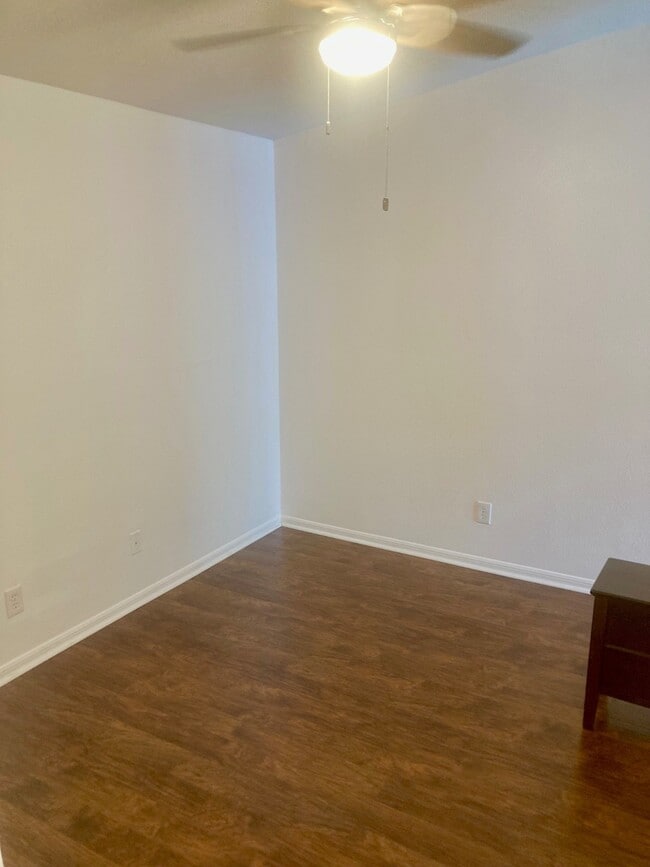 Building Photo - 3506 Cove View Blvd Unit 1322