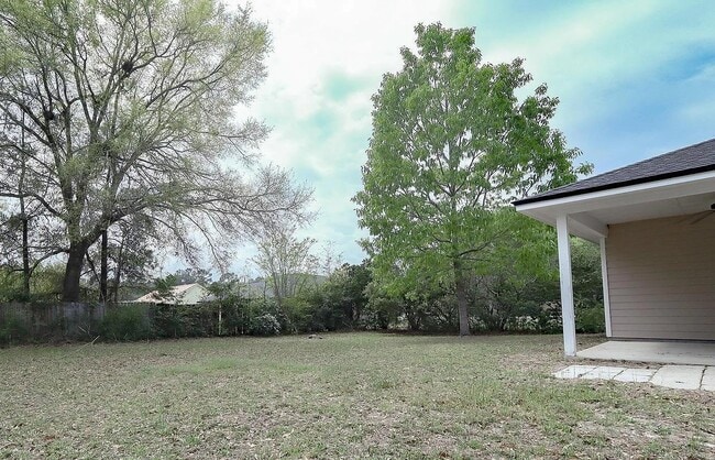 Photo - 31 Stevens Dr