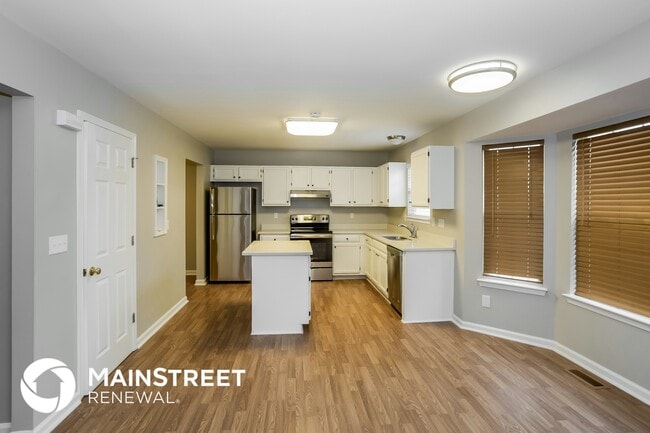 Photo - 3030 Edmonton Pl