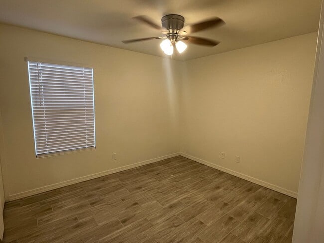 Photo - 1113 W Sparrow Dr