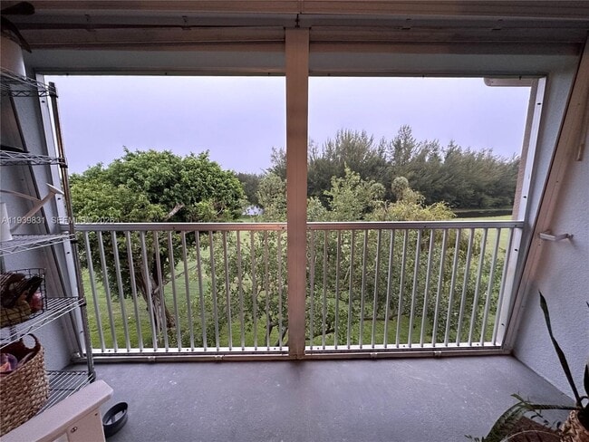 Photo - 1110 SW 125th Ave Unit 403M