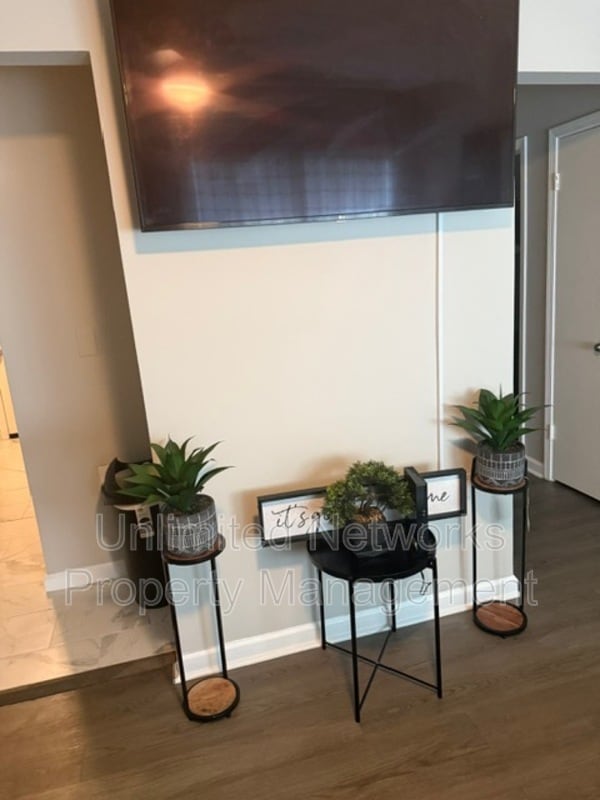 Photo - 151 Lawton St SW