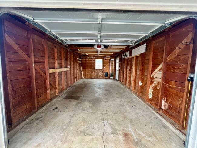 Photo - Great Home Close to CFD!