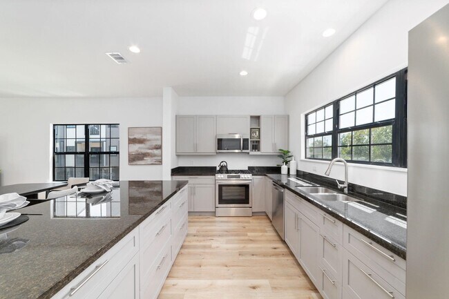 Photo - 11923 N Hoa Sen Cir