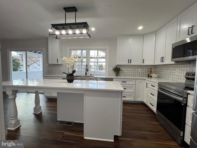 Photo - 9753 Moor Green Dr