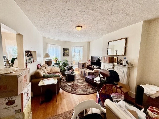 Building Photo - 11 Concord Square Unit 3 Rental