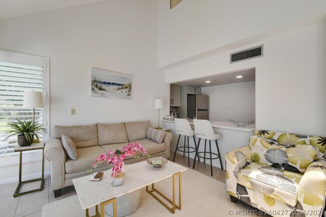 1605 S US Hwy 1 Unit M2-214