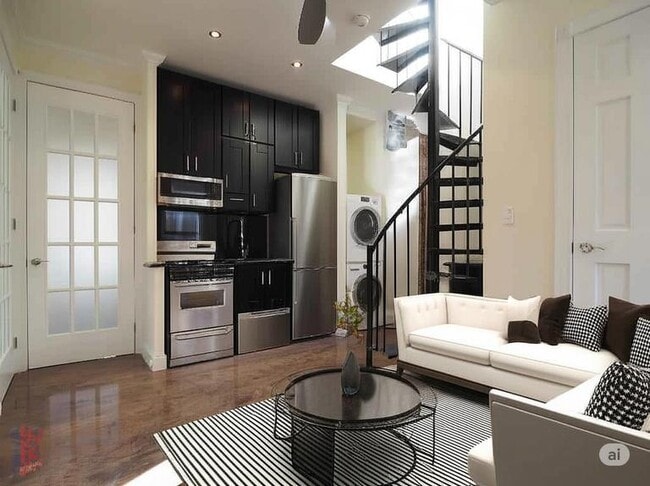 Building Photo - 314 E 106th St Rental