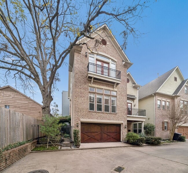 Photo - 2024 Vermont St