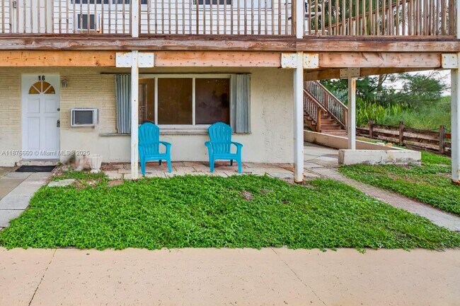 Photo - 820 N Ocean Blvd Unidad 16