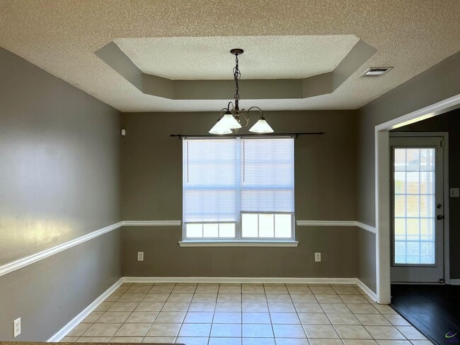 Photo - 116 Larkspur Ln