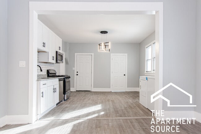 Photo - 2659 W Homer St Unit 1