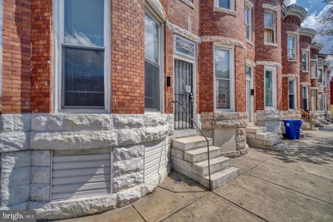 Photo - 1917 N Monroe St