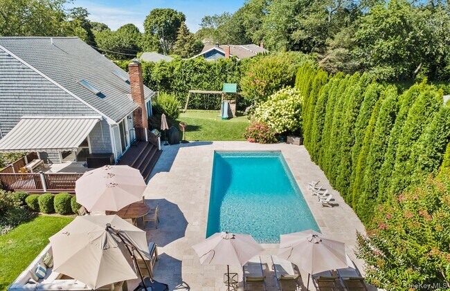 Photo - 28 Windermere Dr