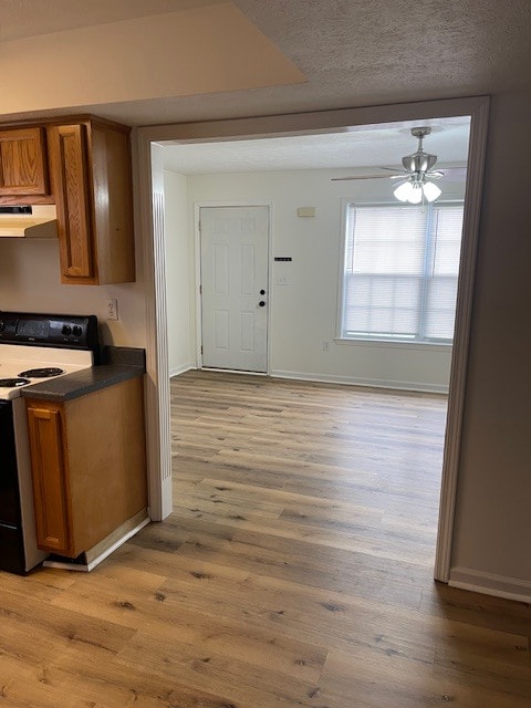 KITCHEN/LIVING - 108 Kenilworth Ct Unit 108 KENILWORTH