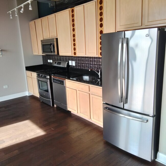 Photo - 1550 S Blue Island Ave Unit 9th floor