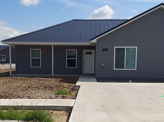 Photo - 508 Eagle St Townhome