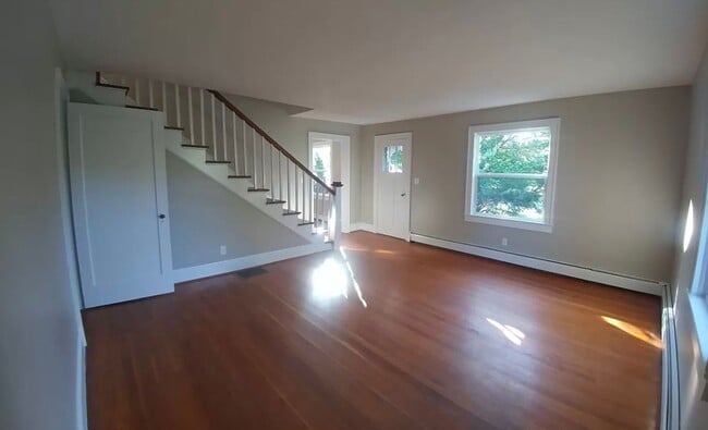 Photo - 3 bedroom 2 bath prime location!