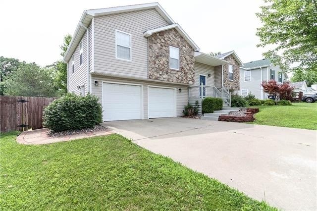 Photo - 570 SE 115th Rd