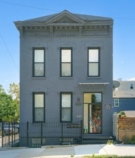 Building Photo - 1001 W 16th St Unit 1R