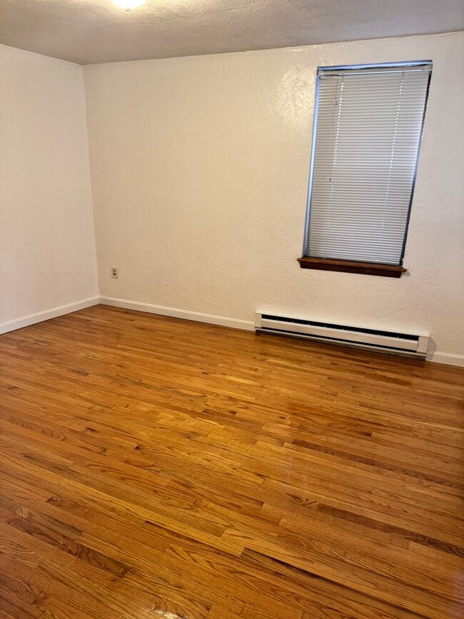 Photo - 153 Salem St Unit 2