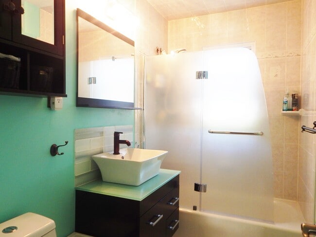 240 S Broadway Unit Continental Manor #2D
