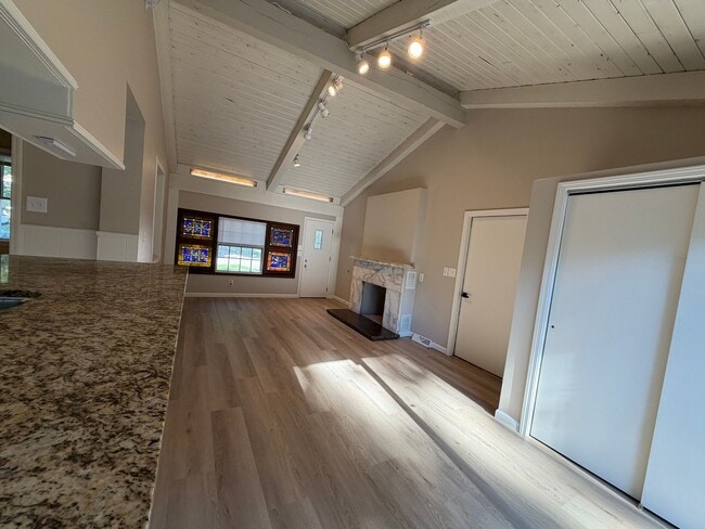 Photo - 4425 N 105th St