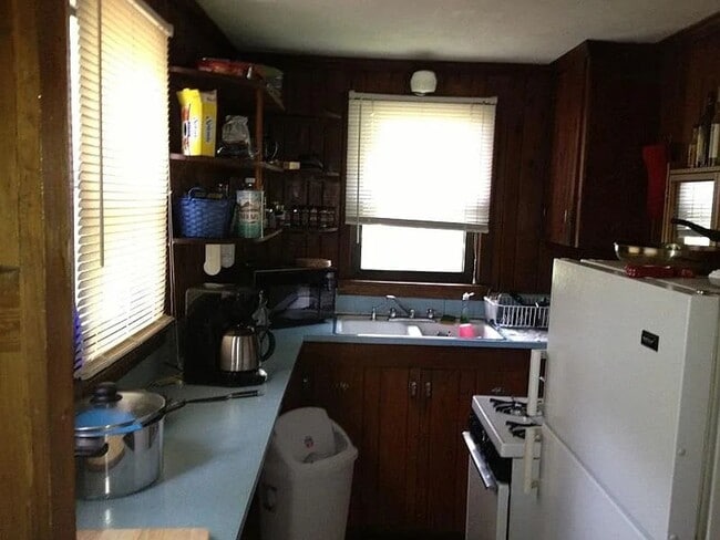 Photo - 2 bedroom 2 bath house near UF