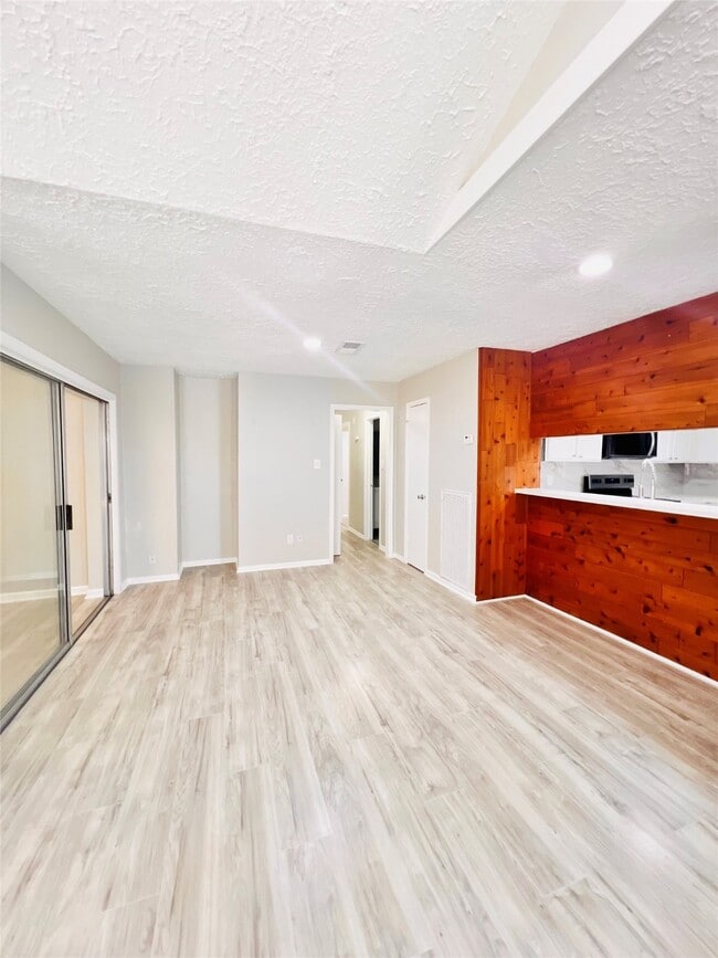 Photo - 8815 Brummel Dr