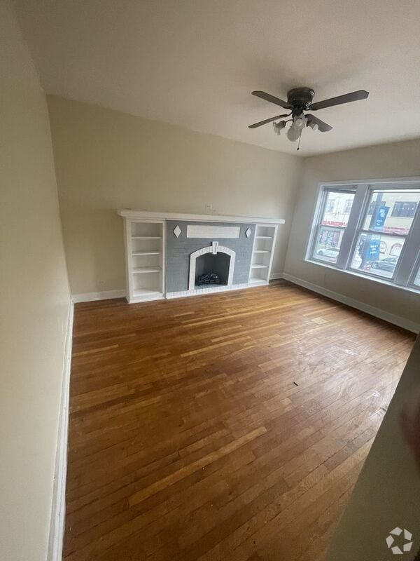Building Photo - 4201-03 North - 4201-03 C Unit C Rental
