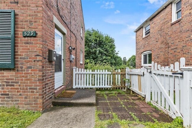 Photo - 529 Beaver St